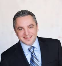 Kenneth Tutton's Instagram, Twitter & Facebook