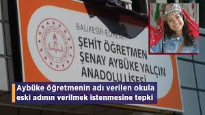 Batman'ın kozluk ilçesinde 8 aylık öğretmen şenay aybüke yalçın ve iki askerin şehit olmasıyla sonuçlanan hain saldırının görüntüleri ortaya çıktı. Eha Medya Aybuke Ogretmenin Adi Verilen Okula Eski Adinin Verilmek Istenmesine Tepki