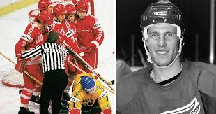 Johan kjell garpenlöv (born 21 march 1968) is a swedish former ice hockey left winger. Nar Svenske Ikonen Hamnade I Tidernas Kedja Och Larionov Lackade Ur Totalt Spelar Du Med Oss Sa