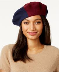 Alla saenko's textured slouchy hat can be knit in two colors to accentuate the distinctiveness of the stitch pattern. Beret Fashion Trend How To Wear A Beret 21 Ways Thefashionspot