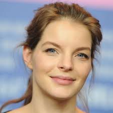 Select from premium yvonne catterfeld of the highest quality. Yvonne Catterfeld Dreht Krimi In Gorlitz Film Tv Serien