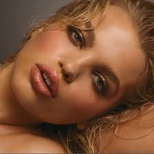 Tom Ford Beauty Reviews, Swatches and Pictures