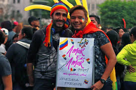 A día de hoy, por suerte, vivimos en uno de los países que más respalda los derechos de la comunidad lgbtttqia+ (a partir de ahora abreviado como la aceptación y la igualdad social son beneficios que nunca se han de dar por sentados, sin importar el tiempo que pase desde que stonewall puso su. Asi Se Desarrollo La Marcha Del Orgullo Gay Por Las Calles De Lima Noticias Agencia Peruana De Noticias Andina