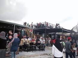 Mknan sdap.cume harap nnt ada menu untuk order telur dadar atau nasi putih sahaja. Laa Ingatkan Port Kontena Rupanya Dapo Pata Tarikan Terbaru Di Gong Badak