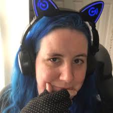 Liz Staley (@adrastuscomic)