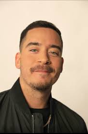 Erick Medina's Instagram, Twitter & Facebook