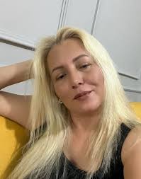 Hi there! I'm a 56-year-old mum from Blackburn UK, compassionate and joyful.