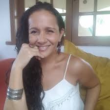 Aromaterapia no Autocuidado Feminino :: alternativasterapeuticas