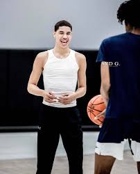 Looking for the best wallpapers? Lamelo Ball Explore Tumblr Posts And Blogs Tumgir