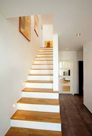 Treppe Stufenbeleuchtung Mit Bildern Treppe Haus Baumeister Haus Haus