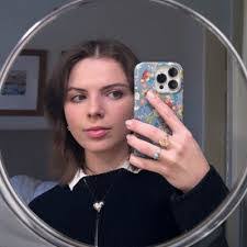 Alyssa Michalski's Instagram, Twitter & Facebook