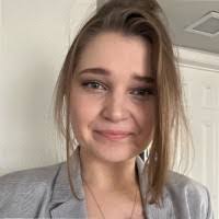 Alexandra Langston's Instagram, Twitter & Facebook