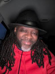 A done komot Nafilah. Na Fouad Ayoub den Jamaat a dae cut fast tumara bcz  den dae cook d best res pap. A need wan Kongofo spoon. Ronnie Temple duya  Lent me