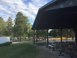 Israel conducted dozens of air strikes on the gaza strip on monday, after palestinian militants fired barrages of rockets at southern israeli cities. Top 3 Campingplatze In Schweden Fur Familien Mit Kindern Sweetsweden