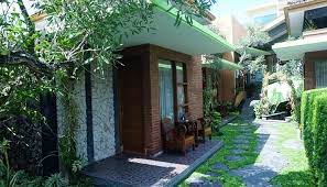 Harga sewa kamar di rumput hotel pun tidak terlalu menguras kantong, hanya berkisar antara rp213 ribuan hingga rp570 ribuan saja per malam jika tidak sedang peak season. Pin On Harga Hotel