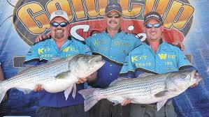 Team Fishers-of-Men catch two whoppers to win striper tourney