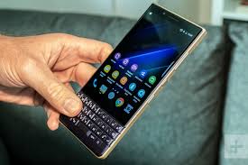 Чехол для blackberry bold 9900. Blackberry Key2 Le Review Digital Trends