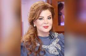 ولدت الفنانة صفاء أبو السعود بتاريخ 9 أكتوبر 1950 وتبلغ من العمر حالياً 71 عاماً، تزوجت من صالح كامل وانجبت له ثلاثة أبناء وهم هديل وأصيل ونضير، بدأت نشاطها الفني عام 1965م ولا زالت تقدم الاعمال. Ø¨ÙˆØ§Ø¨Ø© Ø§Ù„Ø£Ù‡Ø±Ø§Ù…