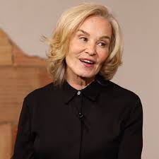 With the World Premiere of Mother Play, Jessica Lange Is Thrilled to Do  Something New