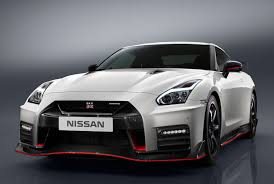 2017 Nissan Gt R Nismo Iphone Wallpaper Hd Car Wallpapers Nissan Gtr Nismo Nissan Gtr R35 Gtr Nismo