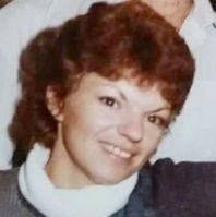 Holly Geer's Instagram, Twitter & Facebook