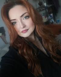 Emma Burt (@emcatnyc) • Instagram photos and videos