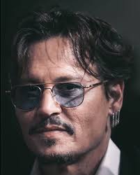 𝗗𝗥𝗢𝗣 𝗔 RED 𝗛𝗘𝗔𝗥𝗧 𝗜𝗙 𝗬𝗢𝗨 𝗟𝗢𝗩𝗘 Johnny Christoper Depp  ❤️❤️🌹🌹❤️❤️❤️