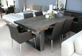 La table de cuisine est l'élément central de cette pièce de vie. Awesome 47 Magnificient Modern Wooden Dining Table Ideas Grey Dining Tables Wooden Dining Room Table Grey Dining Room Table