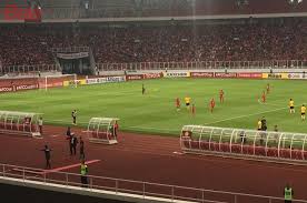 Inilah isyarat wasit bola basket dalam pertandingan, lengkap disertai gambar dan arti / maknanya. Pelatih Ceres Negros Diusir Wasit Saat Lawan Persija Semua Halaman Bolasport Com