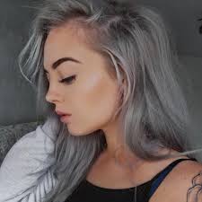 This article was interesting to me because i have a couple of hair clients who have beautiful people, the older women are hawt edition. Hairstyles For Grey Hair Popsugar Beauty Australia