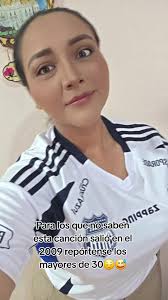 Paulina Requena (@paulieliza2r)