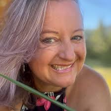 Do hunters often feel uncertain about their search for treasure as they get  closer to their destination?