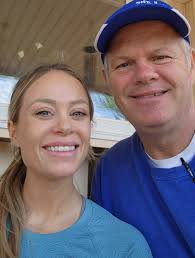 Please pray for my daughter Tara who is running 26 miles right now in the  Philadelphia Marathon. She is also running to raise funds for Cancer  Reseach and in memory of my