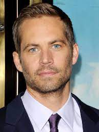 He grew up together with his brothers, caleb and cody, and sisters, ashlie and amie. Paul Walker Makabre Auktion Seiner Sonnenbrille Intouch