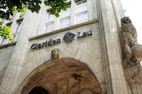 At the time, it was switzerland's oldest bank. Identica