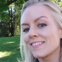 Lisa Leclair's Instagram, Twitter & Facebook