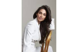 Born august 7, 1942) is a brazilian composer, singer, guitarist, writer, and political activist. Rencontre Avec Tatiana Silva Fifty Me Magazine