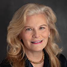 travel #vwttravel #dreambelievetravel #painttheworldpeach #condenast…