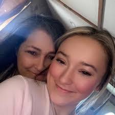 Teresa Dukes's Instagram, Twitter & Facebook