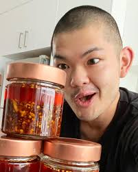 Chilli Oil Love🌶✨ Made another fresh batch of my latest chilli oil recipe  (adapted and evolved over the years). The response to this recipe from all  of ya'll has been so amazing!