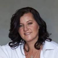 Sandra Gurney's Instagram, Twitter & Facebook