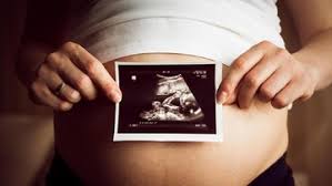 Gangguan kromosom bisa menyebabkan birth defect (cacat lahir), yaitu struktur tubuh bayi yang tidak normal atau mengalami cacat berat. Pertambahan Berat Janin Normal Di Tiap Trimester Kehamilan