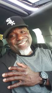 Vocalist seeking band in Chicago