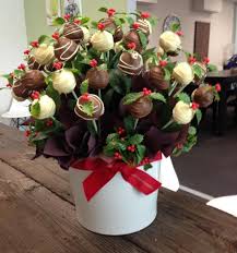 But love is behind the rituals we go through every year. Edible Blooms On Twitter Christmas Cake Pops Bouquet Cake Pop Bouquet Cake Pop Designs
