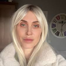 Rebecca Elli (@kernowspirit)