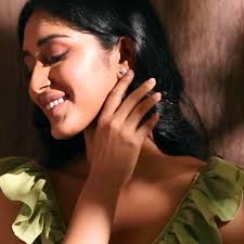 Shop Chequered Diamond Stud Earrings Online