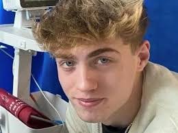 Joseph Bellamy's Instagram, Twitter & Facebook