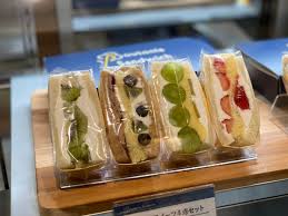 Maruichi japanese food & deli brookline ma, ブルックライン. An Ode To Japan S Fruit Sandwiches The Must Eat Boxing Day Food Grape Japan