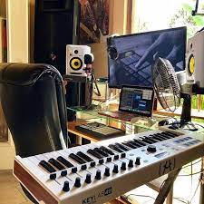 11 Awe Inspiring Small Music Studio Ideas For Apartments Music Studio Room Home Studio Music Recording Studio Home