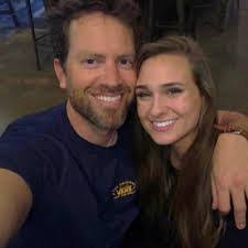 Lauren Huling's Instagram, Twitter & Facebook